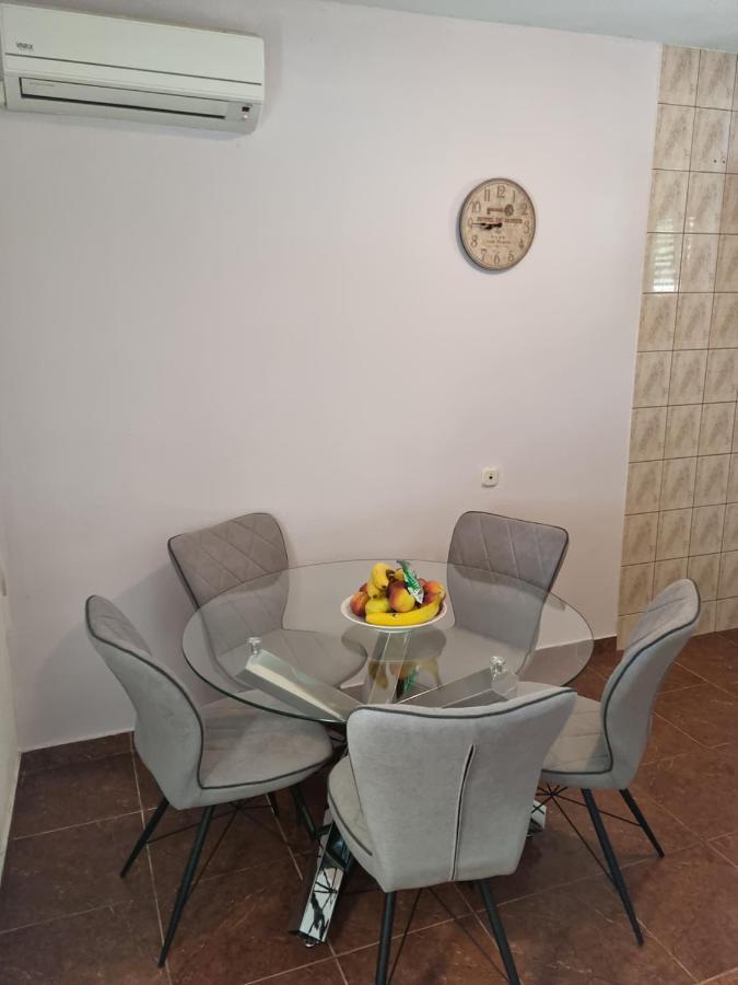 Apartment Ivana Біоград-на-Мору Екстер'єр фото